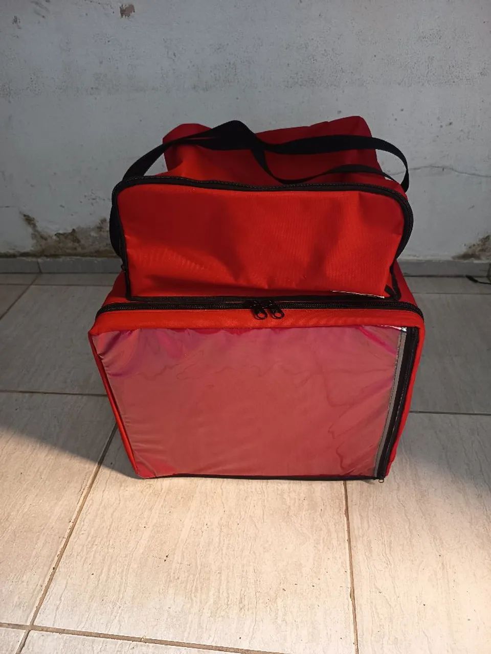Vendo uma bag nova para quem quer trabalhar com entrega 