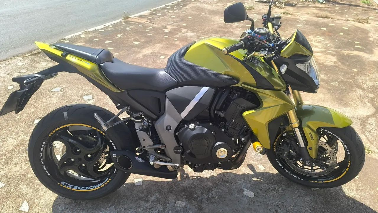 Cb1000  - Foto 2