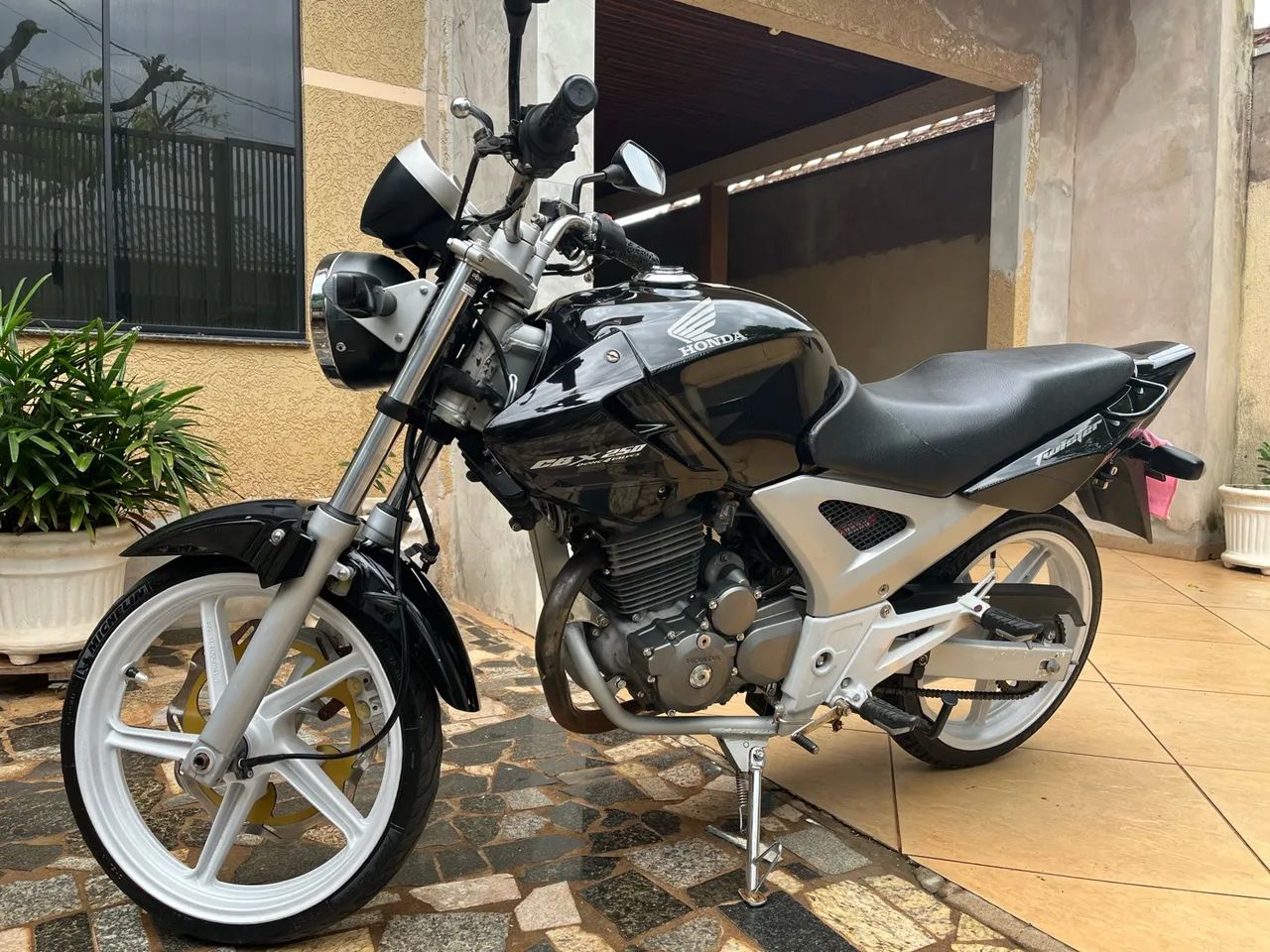 Cbx Twister 250cc - Foto 4