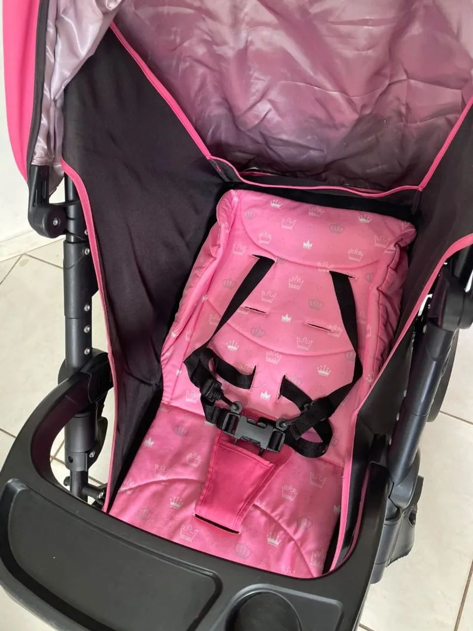 Carrinho de bebê super conservado. - Foto 3
