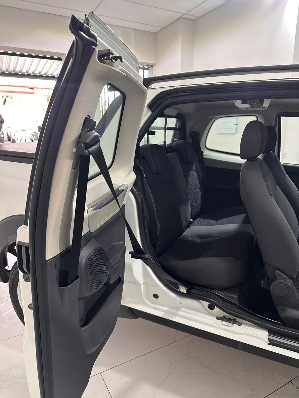 Fiat Strada Working Hard 1.4 Fire Flex 8V CD 2015 - Foto 7