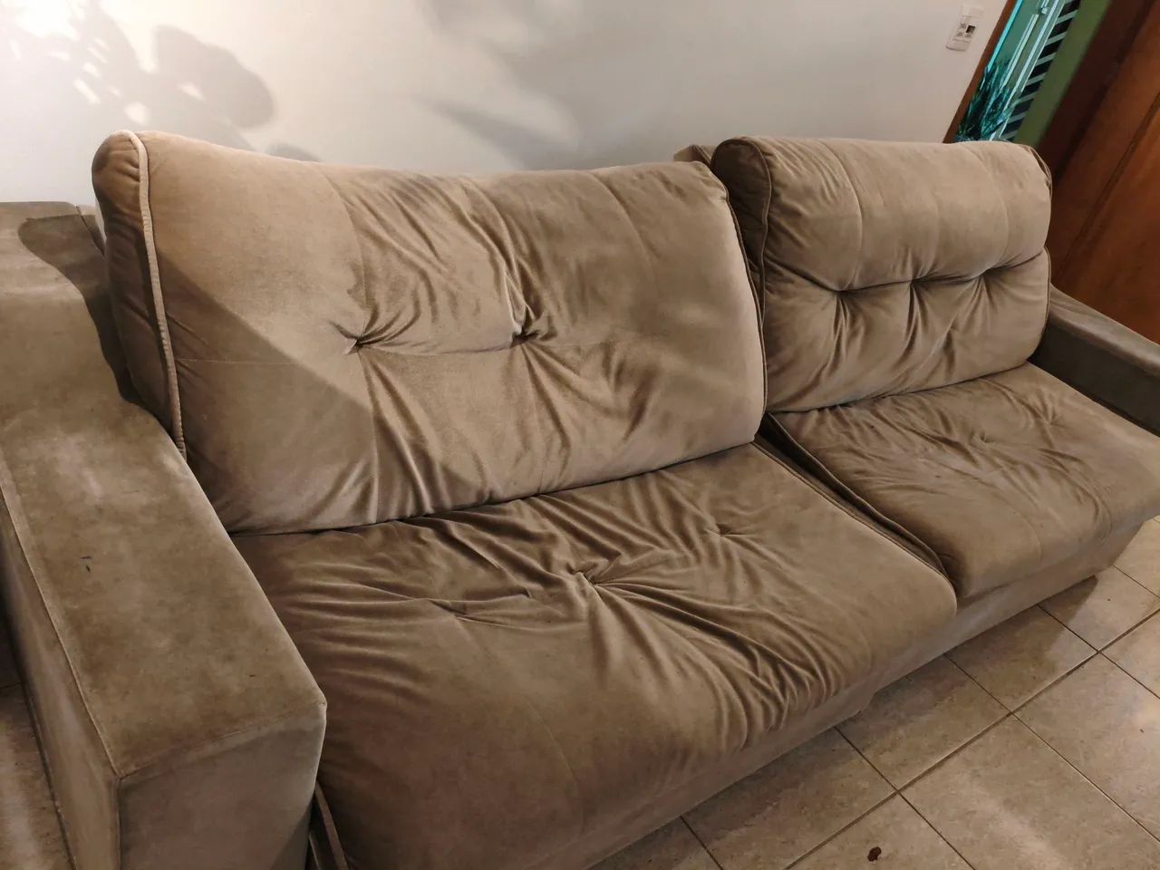 Sofá retrátil suede