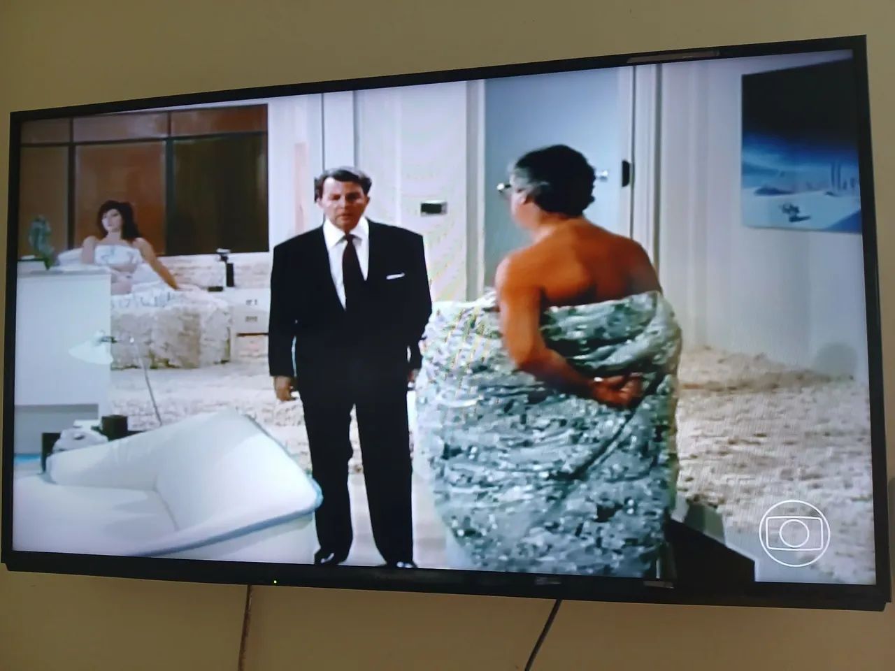 Vendo uma TV 40 polegadas sem o controle mais funcionando tudo ok