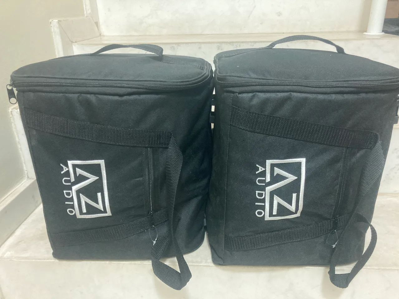 Kit 2 Caixas de Som AZ-1 Compacta + bolsa Case - Estado de Nova (Usada Apenas 3x) - Foto 4