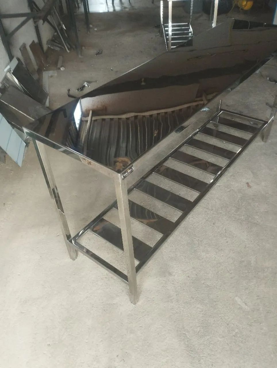 Mesa totalmente em aço inox  - Foto 4