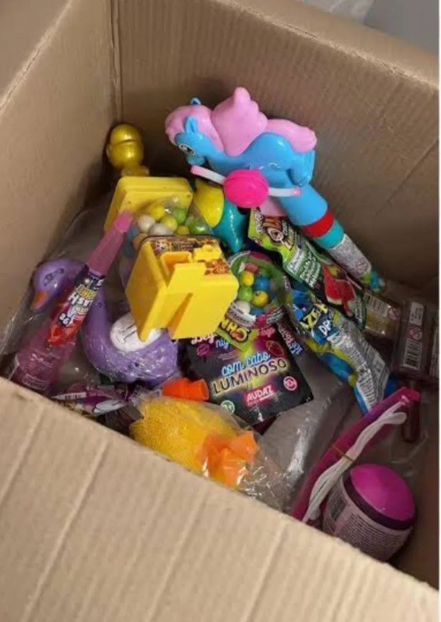 Brinquedos e golosemas 
