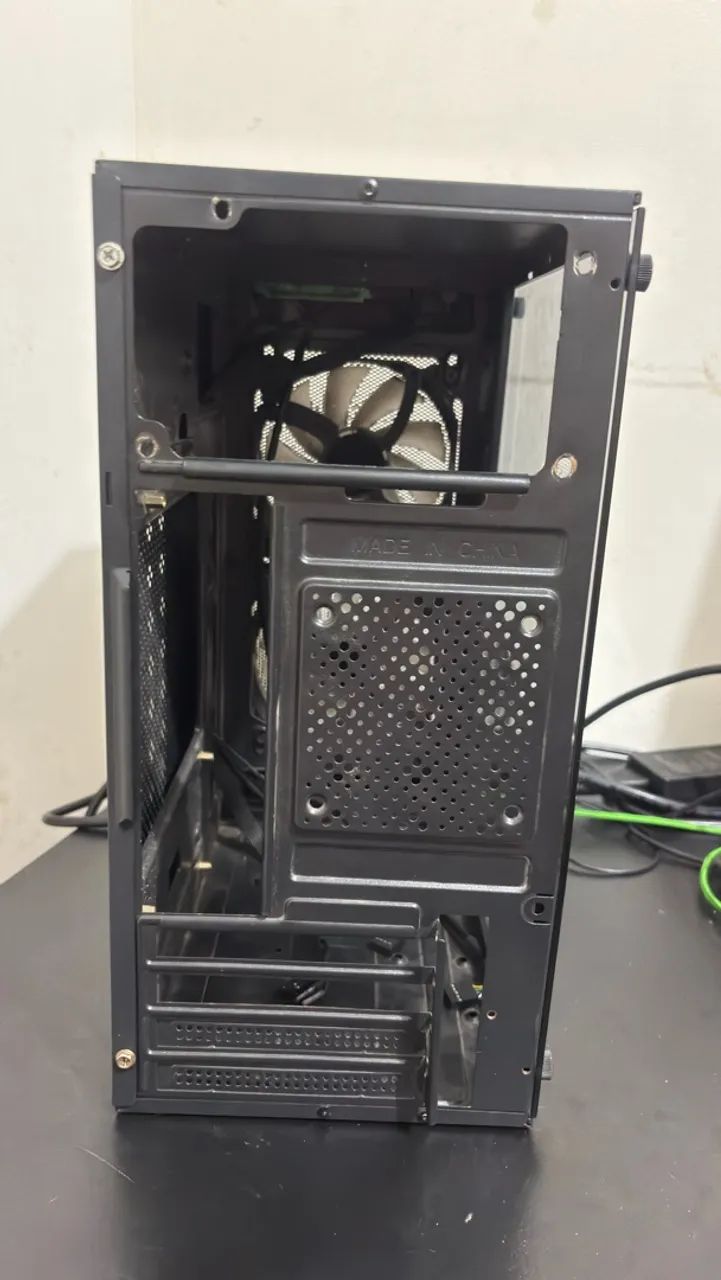 Gabinete com vidro temperado  - Foto 4