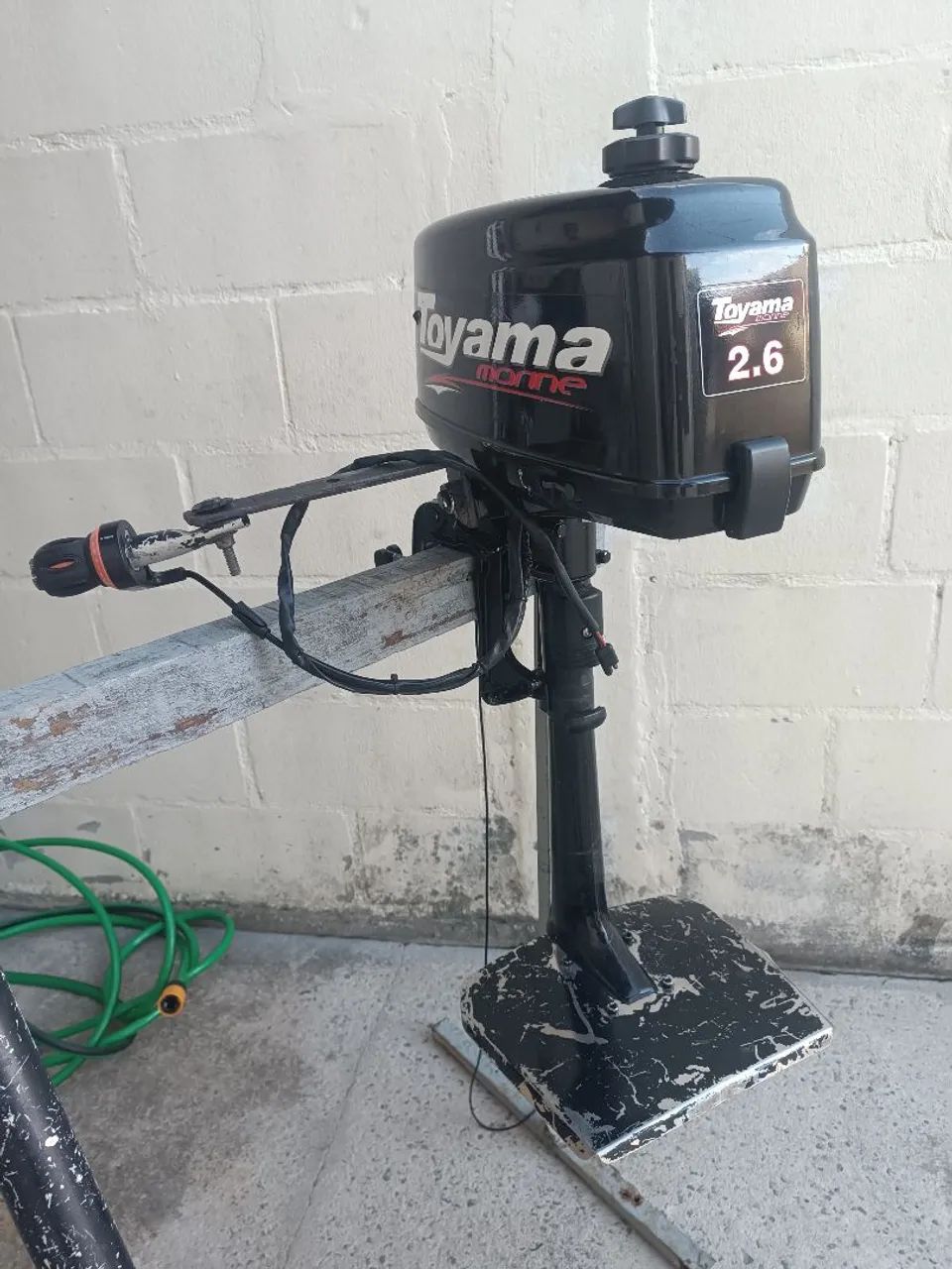 Vendo esse Motor De Popa 2.6 Toyama - Foto 2