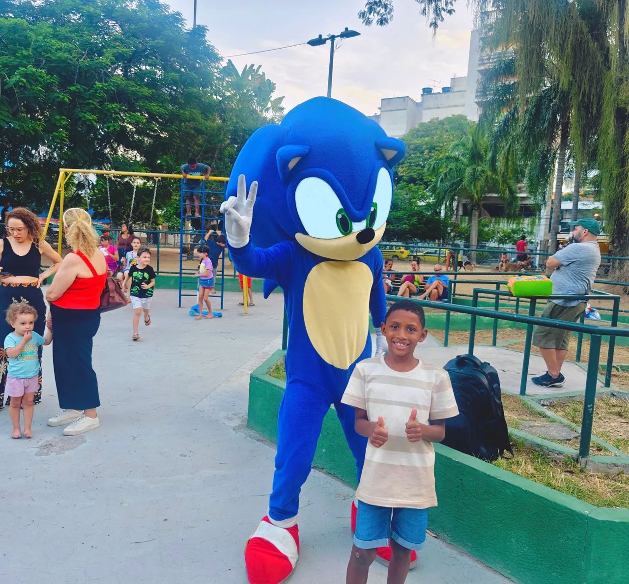 Sonic para Festa & Eventos e Promoção de Loja e Produtos   - Foto 3