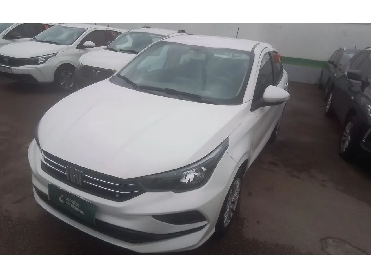 Fiat Cronos 1.0 6V Flex, foto 4 de 11