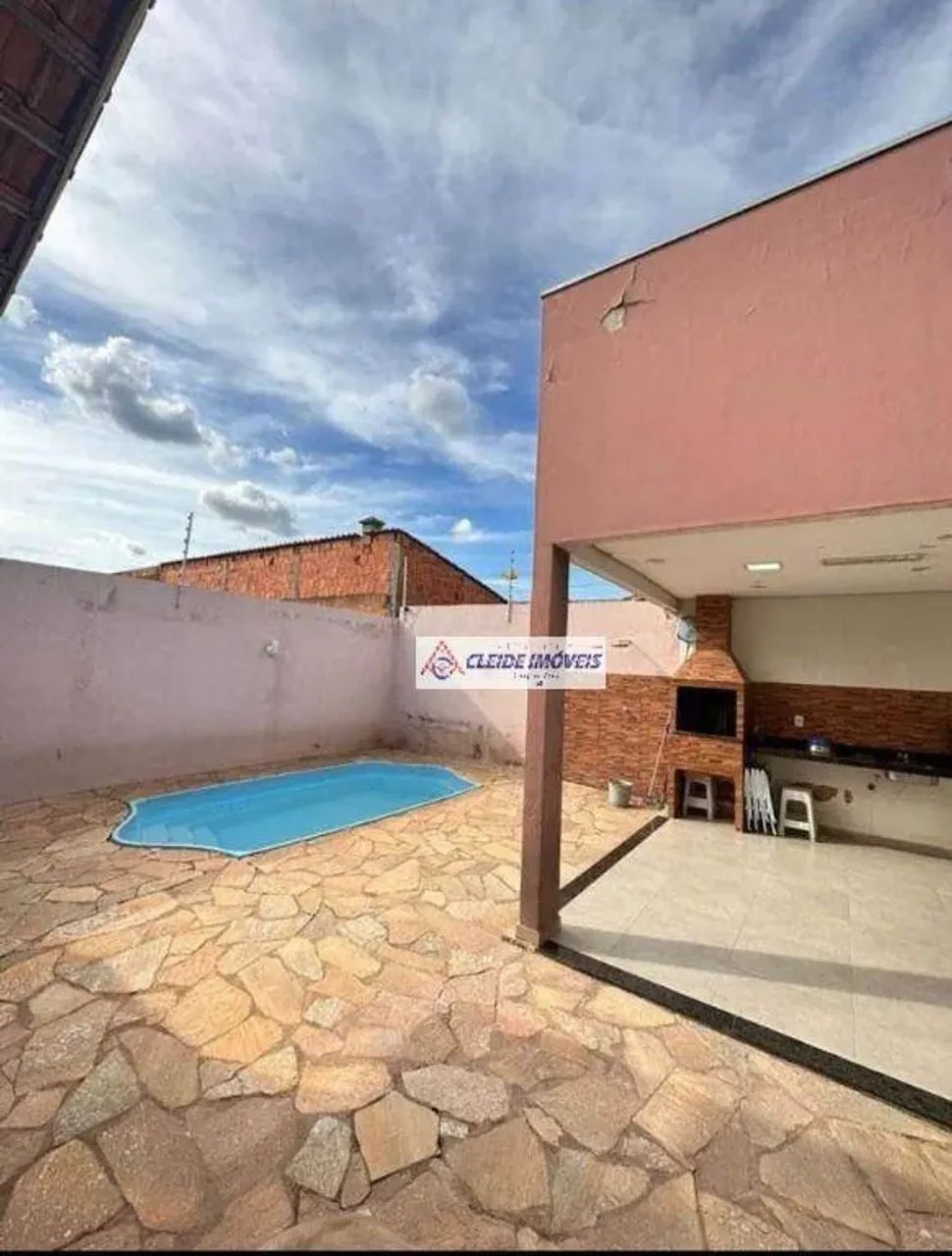 Casa no Santa Teresinha - Foto 2