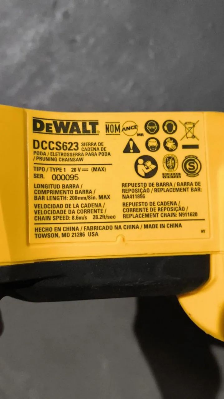 Eletroserra Dewalt 20V - Foto 4