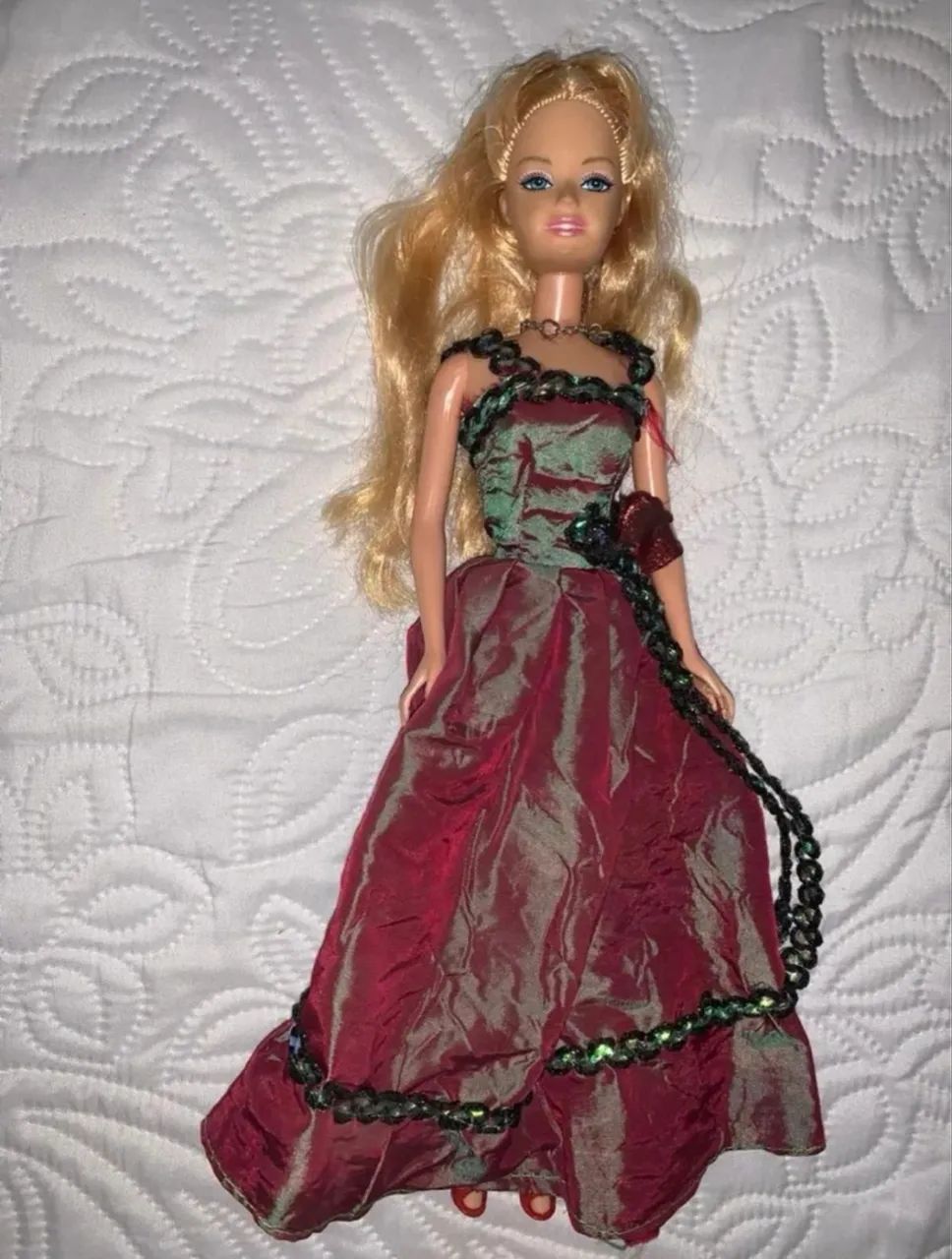 Boneca Barbie vestido de Gala 