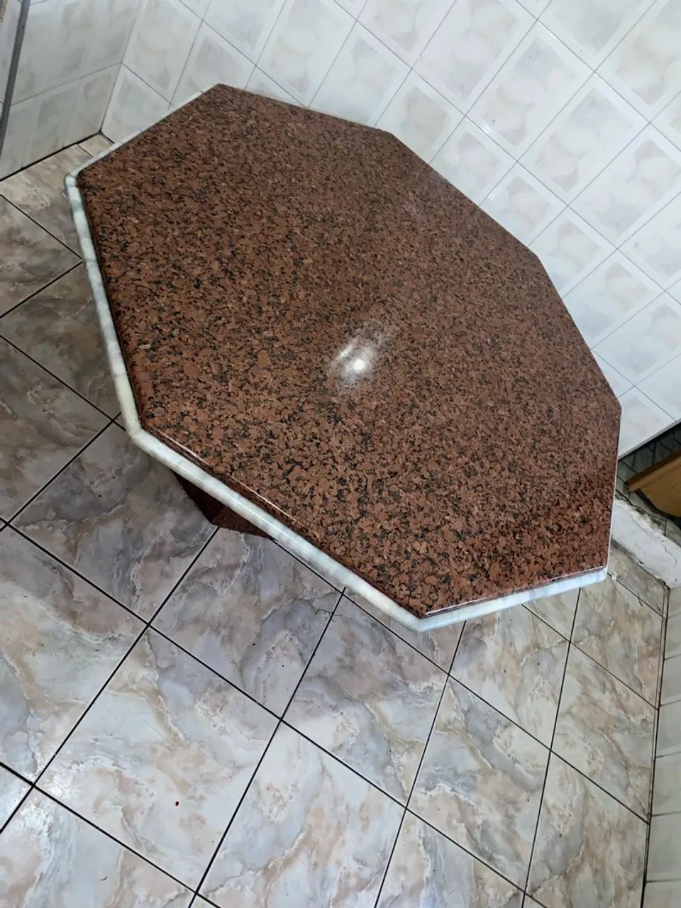 Mesa hexagonal de Mármore/Pedra