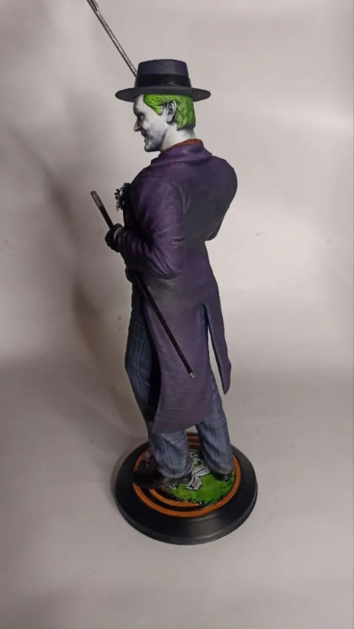 Escultura 3D Coringa (Joker) Clássico - Aproximadamente 30 cm - Foto 2