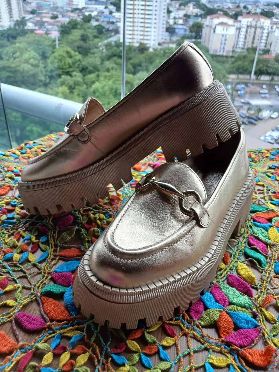 Sapato Plataforma Dourado Arezzo  - Foto 3