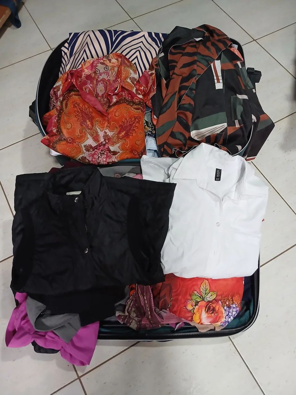 Roupas usadas diversas para brecho