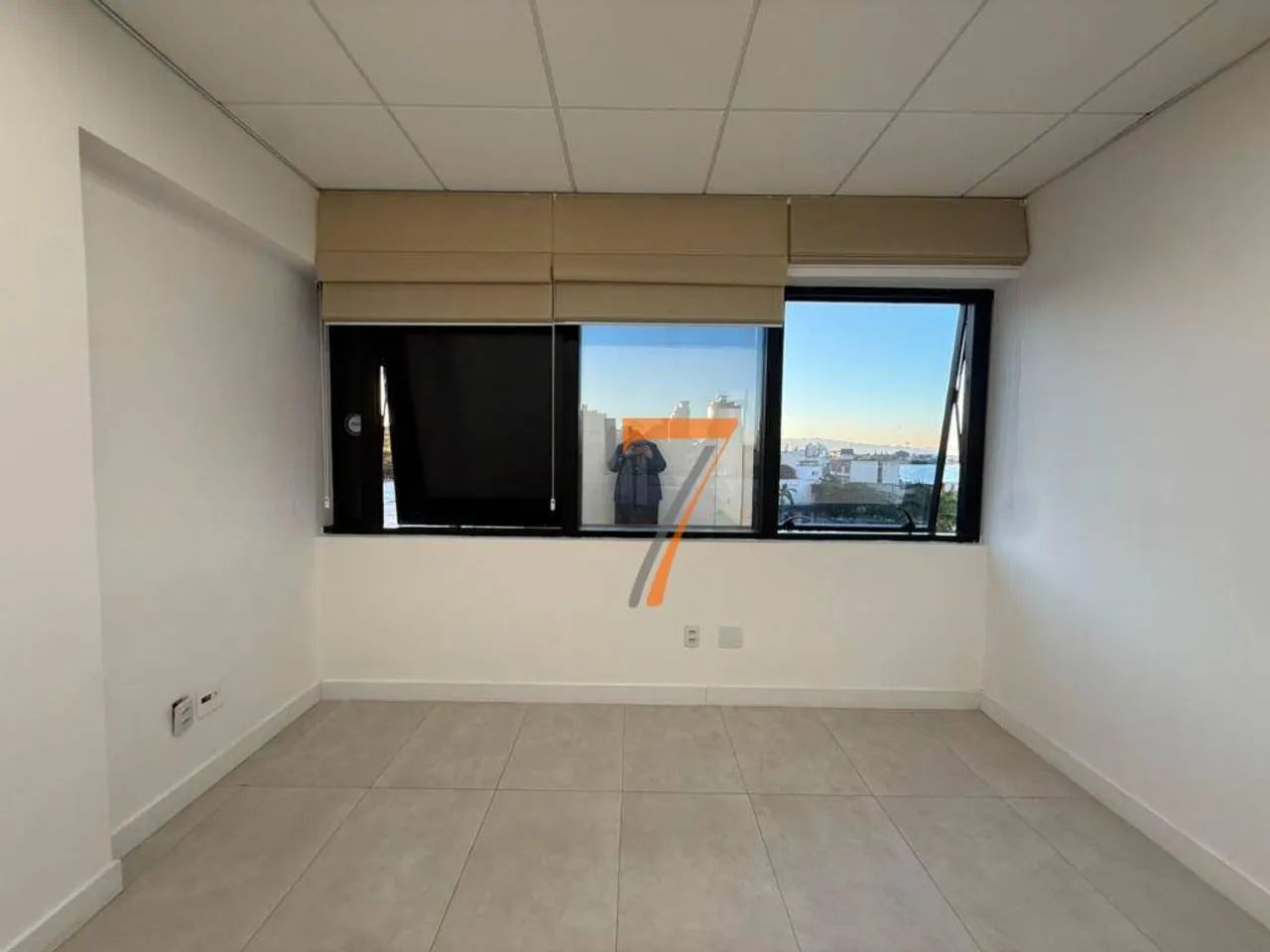 Sala para alugar, 37 m² por R$ 3.660,00/mês - Estreito - Florianópolis/SC - Foto 3