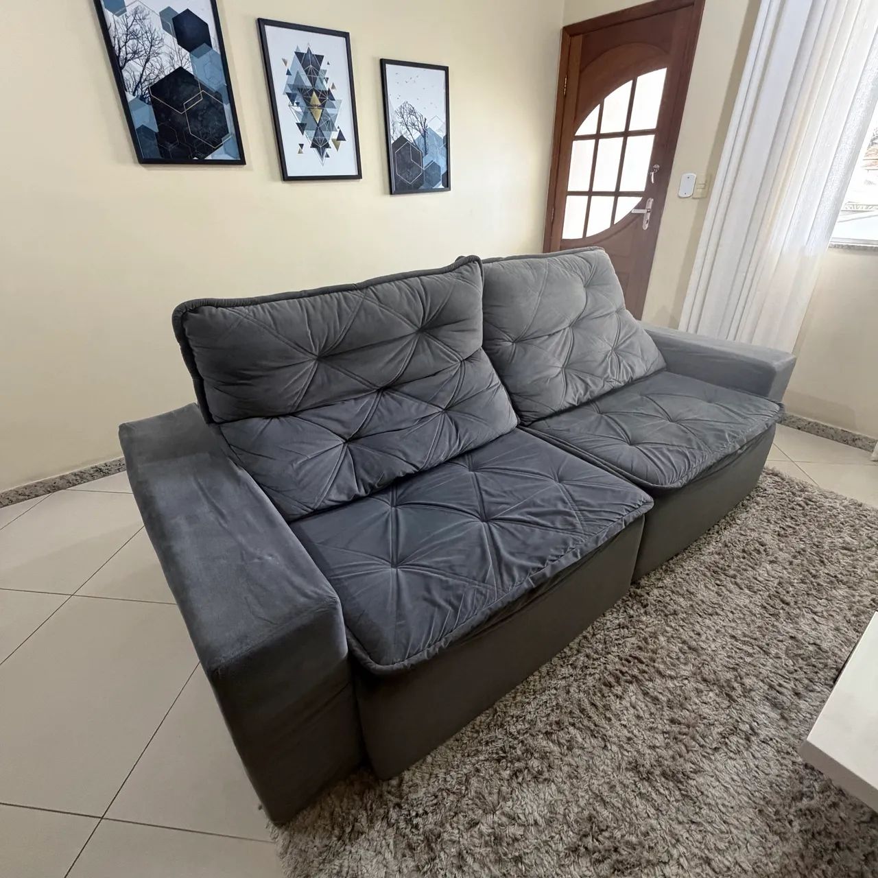 Sofá Retrátil Suede Cinza 2,5m  - Foto 2