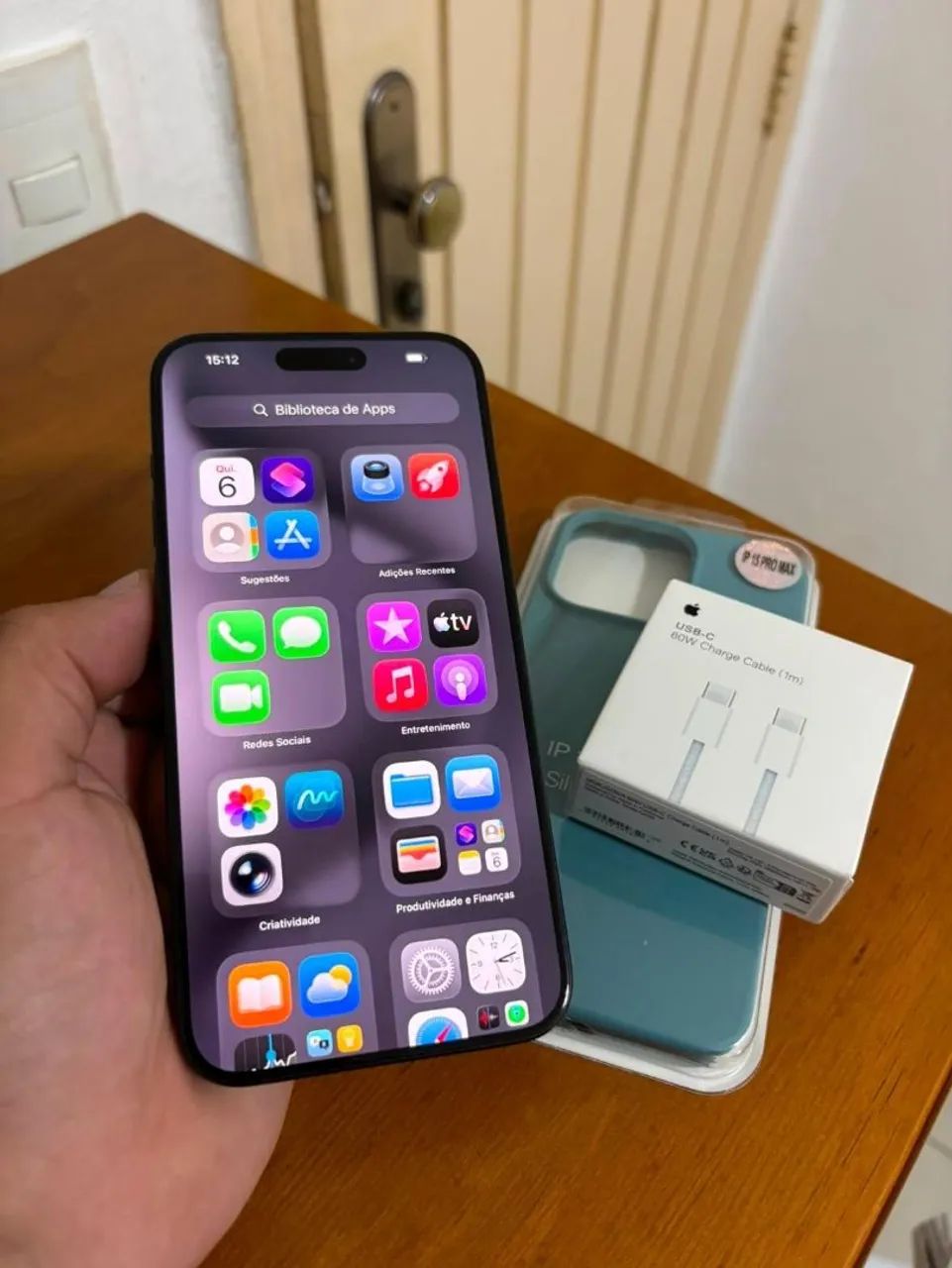 Iphone 15 Pro Max 256gb black Titanium / Todo Original - Foto 4