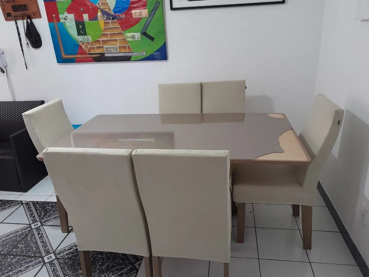 Vendo cama seminova e sala se jantar com avaria  - Foto 2