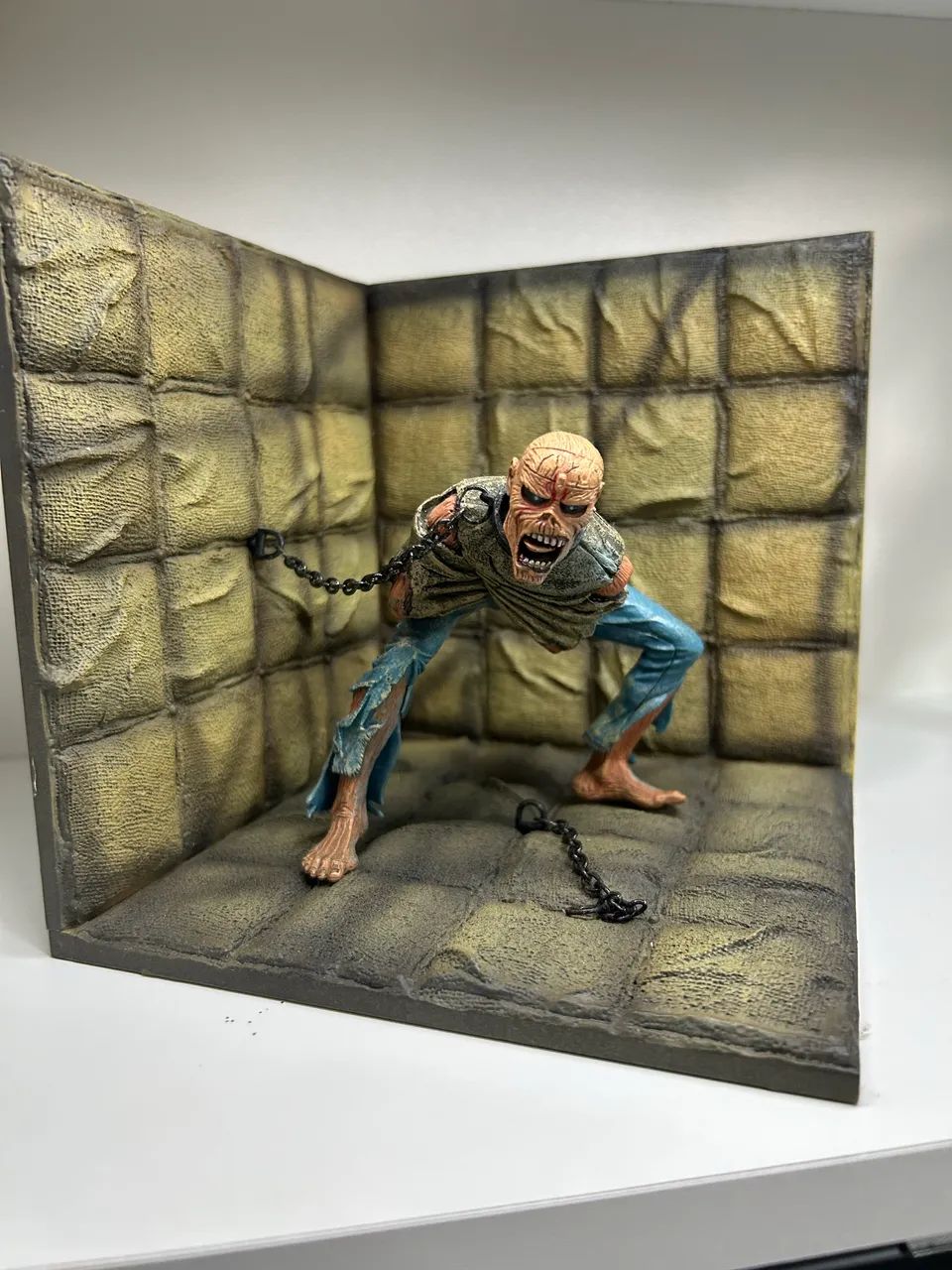 Eddie Iron made /neca - Foto 4