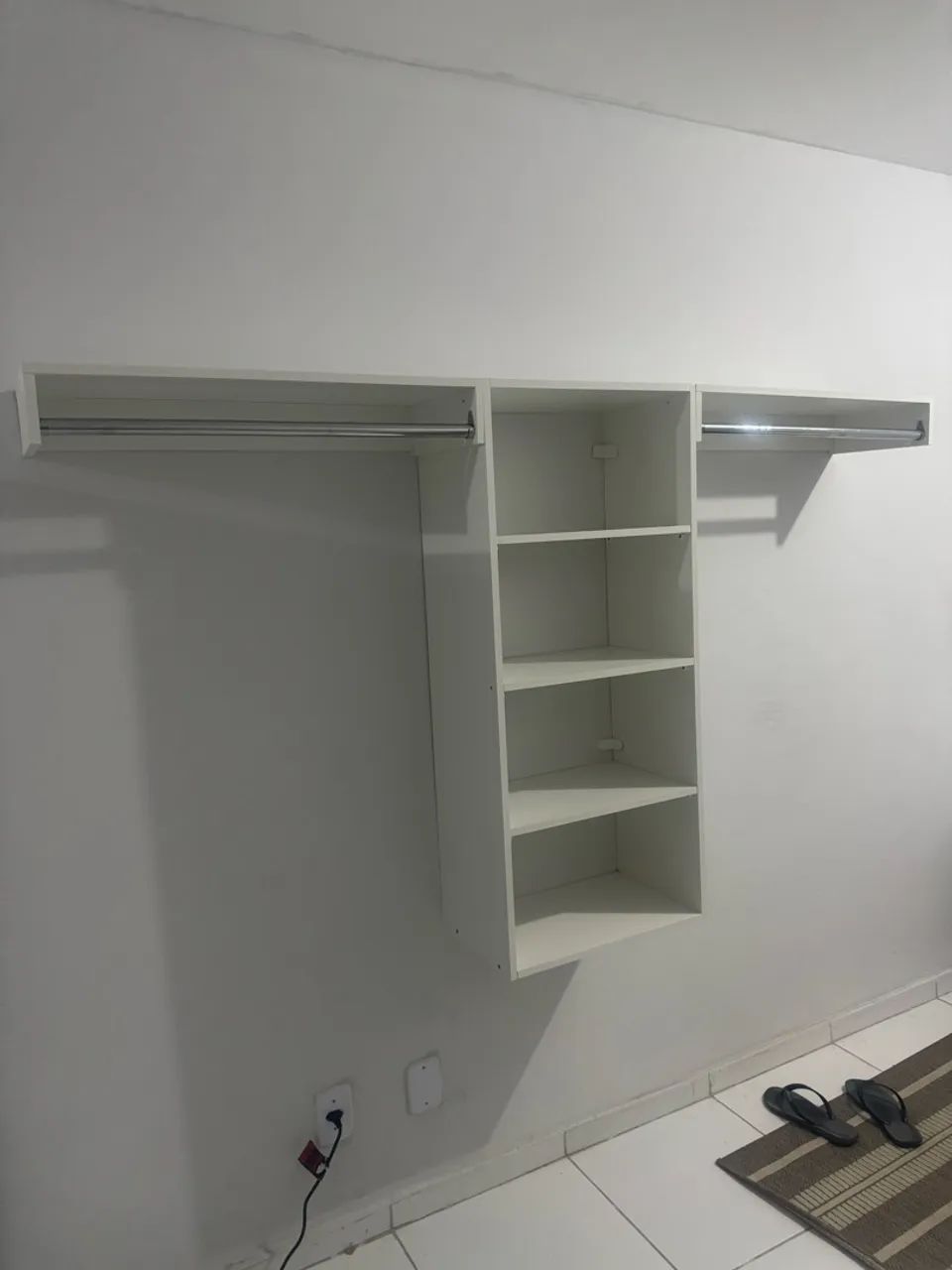 Vendo esse mini closet 