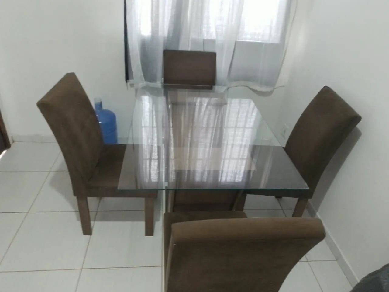Mesa de jantar com 4 cadeiras - Foto 2