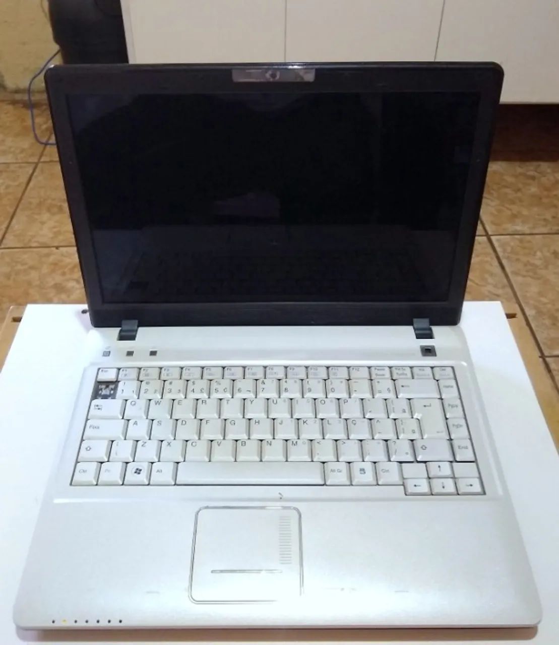 Notebook Positivo Premium - Tela, HD 500GB e Memória OK