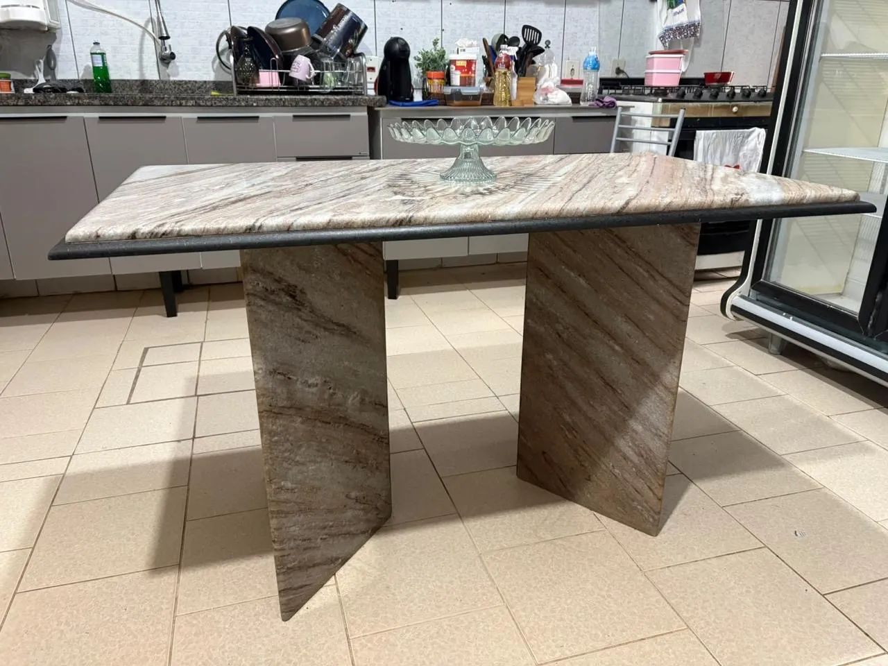 Mesa de mármore 