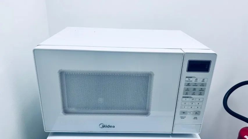 Microondas Midea 20 litros  - Foto 2