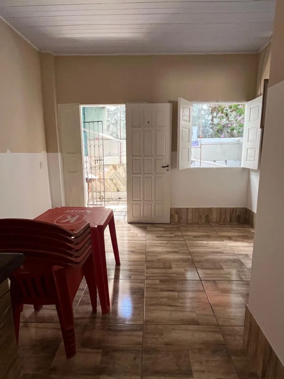 Aluga-se apartamento 