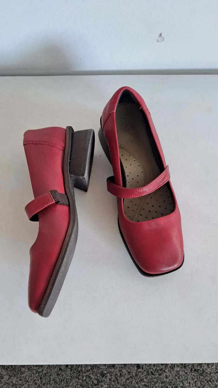 Sandália Outer, 100% couro, estilo Mary Jane! - Foto 3
