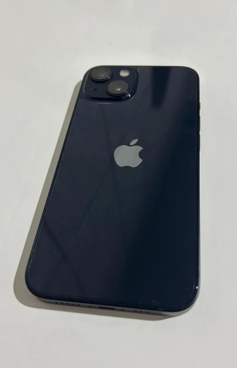 iPhone 13 128GB  MIDNIGHT  90% de Bateria! Sem marca de uso e sem arranhões!