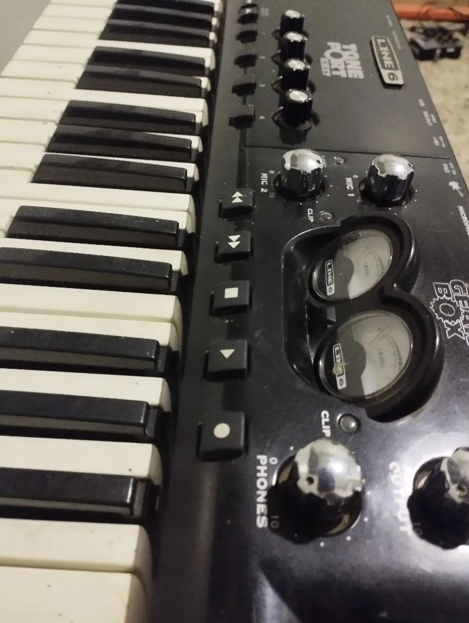 Interface de áudio Toneport Kb37 line6