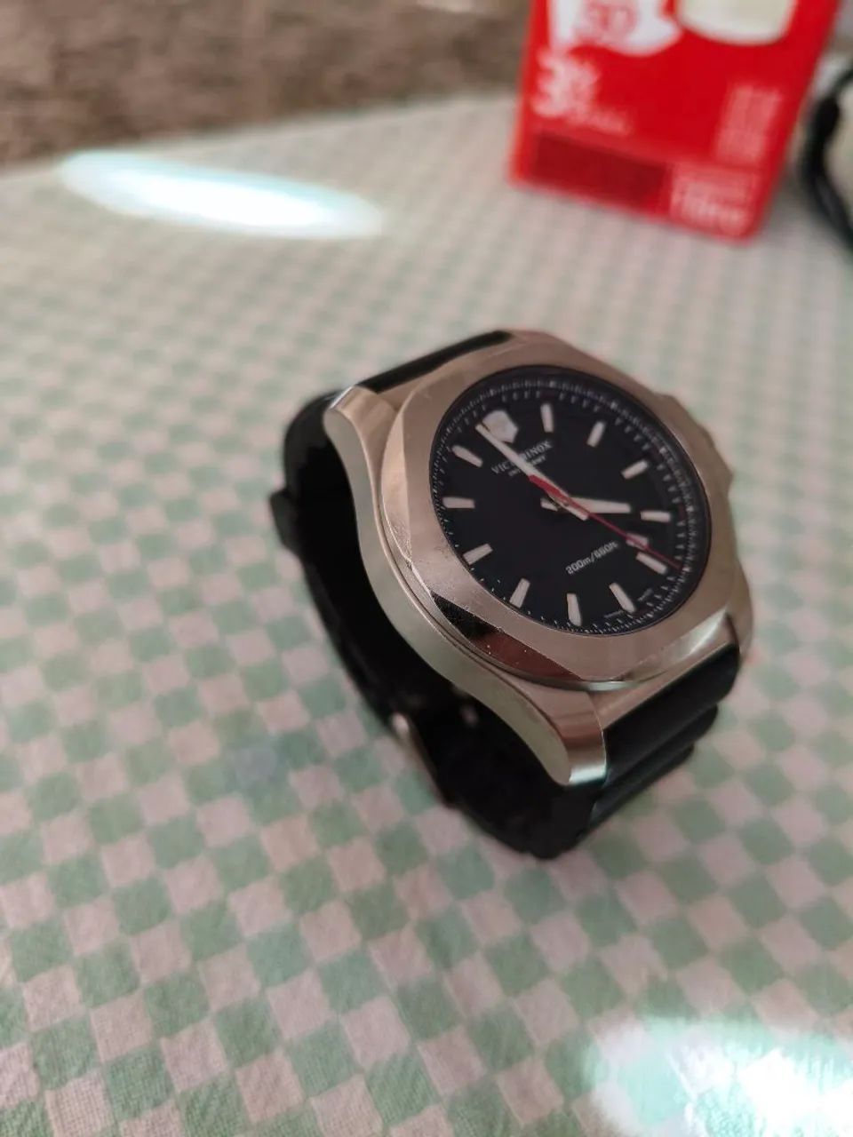 Vendo relógio Victorinox - edição comemorativa - Foto 3