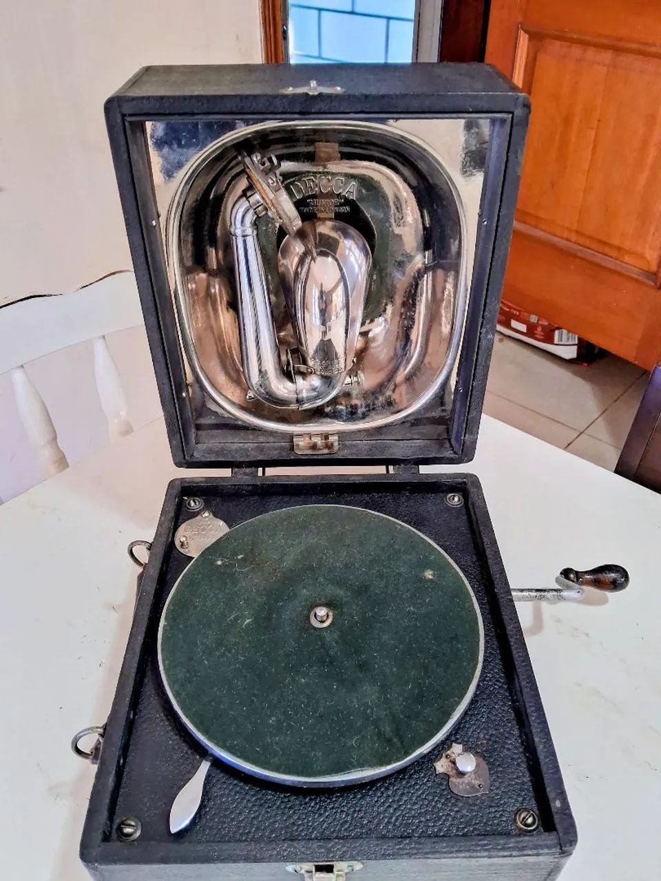 Antiga grafonola/gramofone Decca Junior