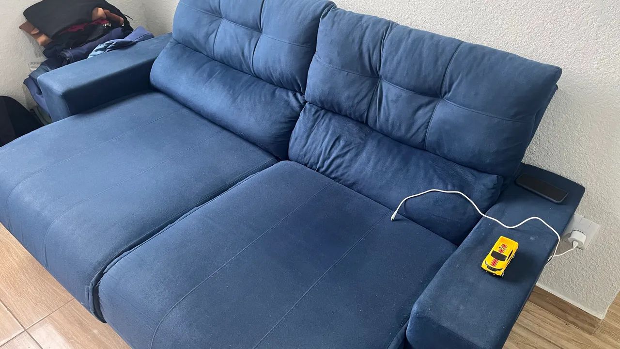 Sofá retrátil transforma em cama - Foto 3