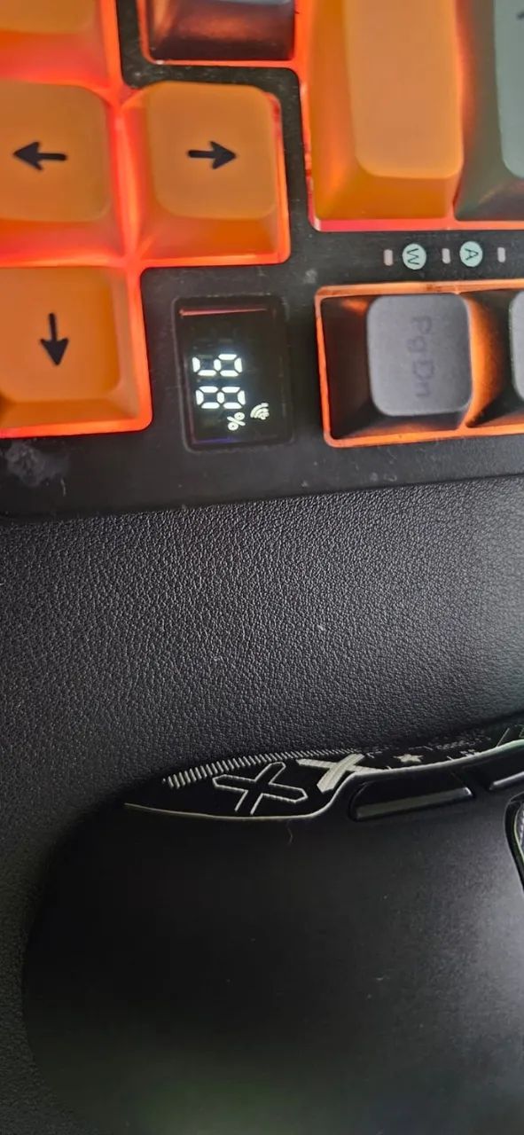 Teclado mecanico MathewTech MK67 65% com display led USB-C, Bluetooth, 2.4GHz - Foto 3
