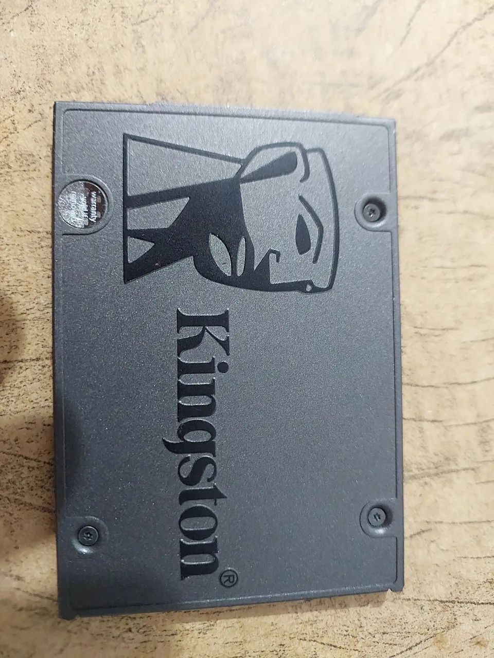 Ssd de 240 GB Sata 3, pouco tempo de uso 