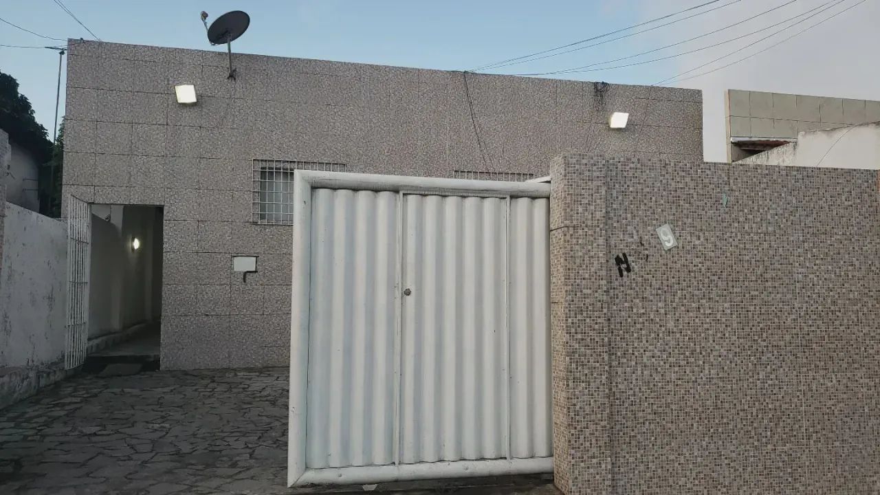 VENDO PRÉDIO COM 07 APARTAMENTO DE 02 QTS,  no Alto do Mateus - João Pessoa - PB