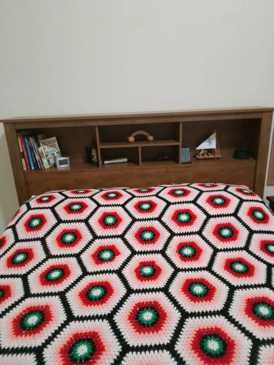 Cama box de casal com cabeceira em madeira rústica e colchão de molas ensacadas  - Foto 4