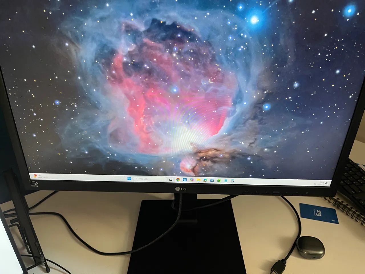 Monitor LG 24 polegadas FHD altura ajustável 