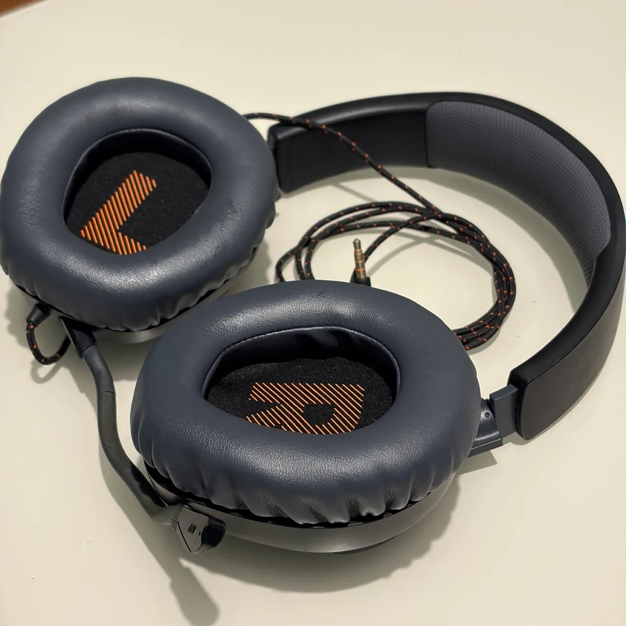 Headset Gamer JBL Quantum 100 original com caixa excelente estado - Foto 2