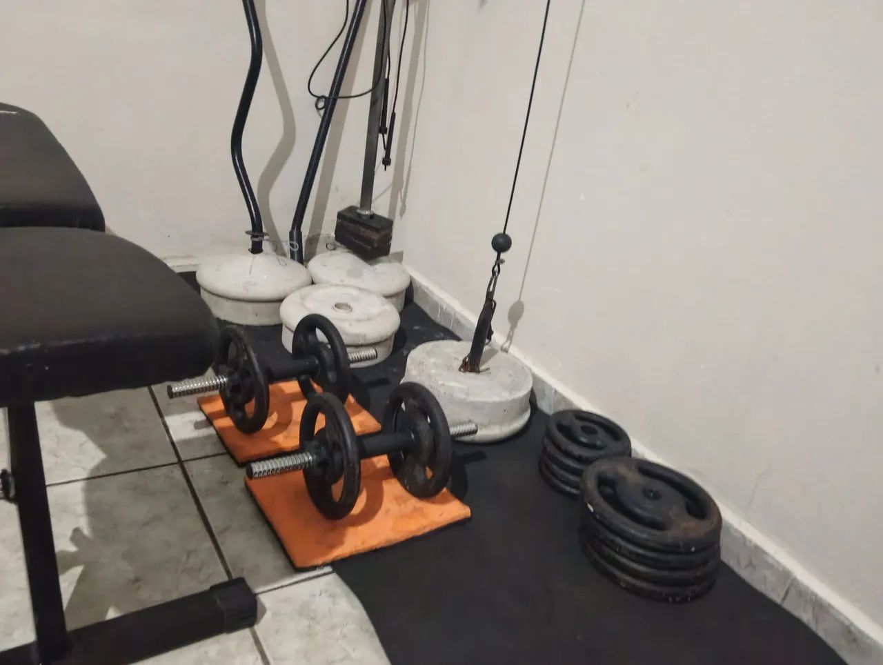 Kit academia para casa 100kg - Foto 3