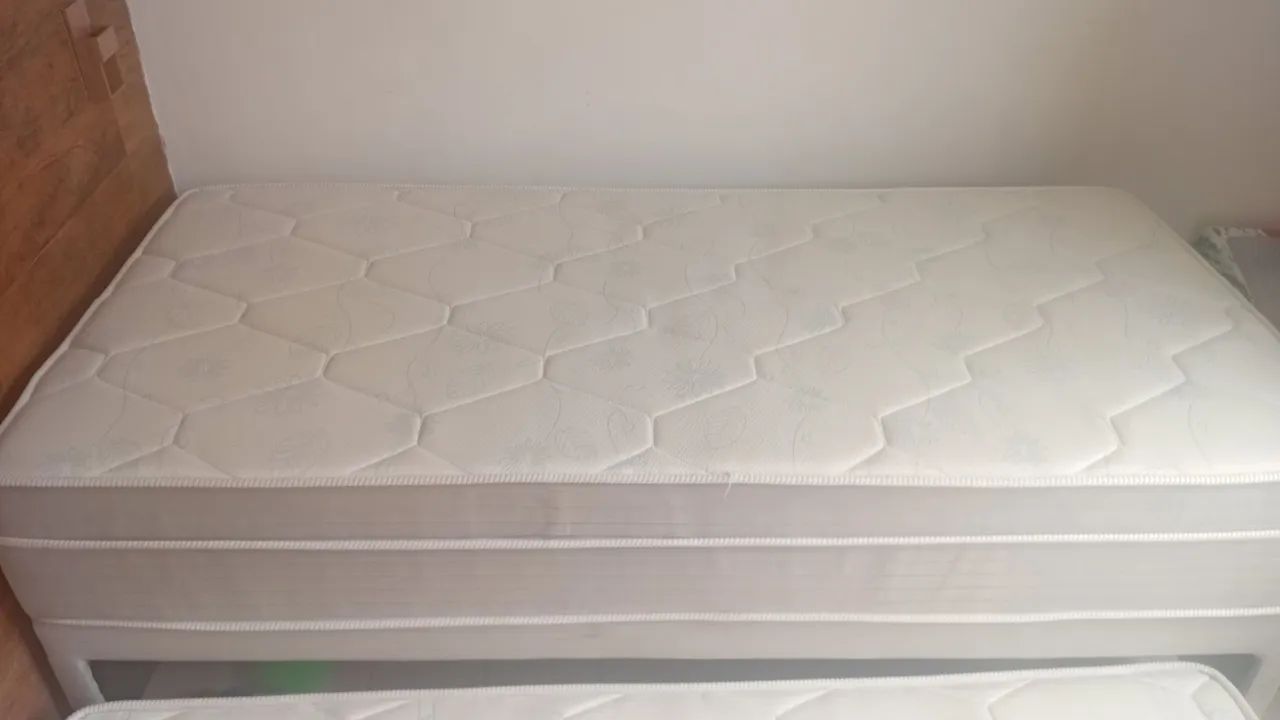 Cama box solteiro com. Auxiliar