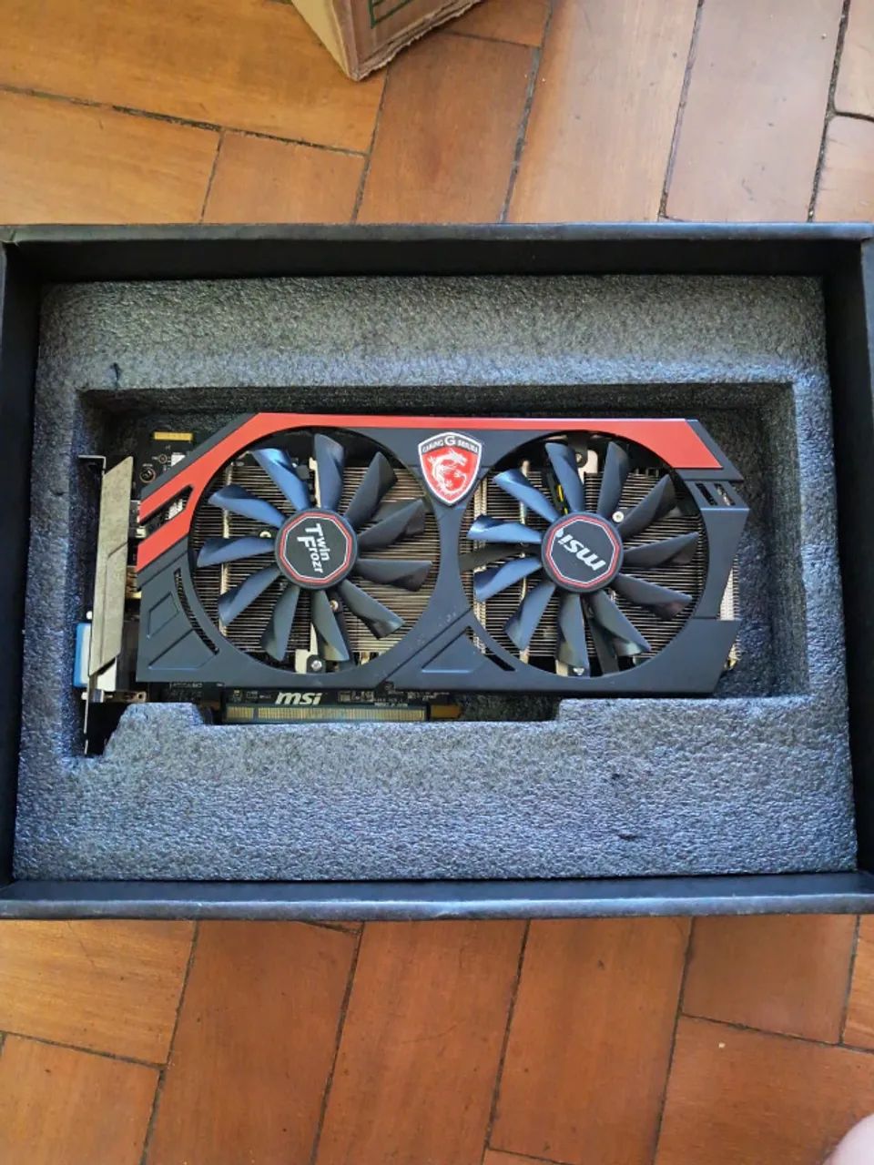 Placa de Vídeo R9 270X com defeito