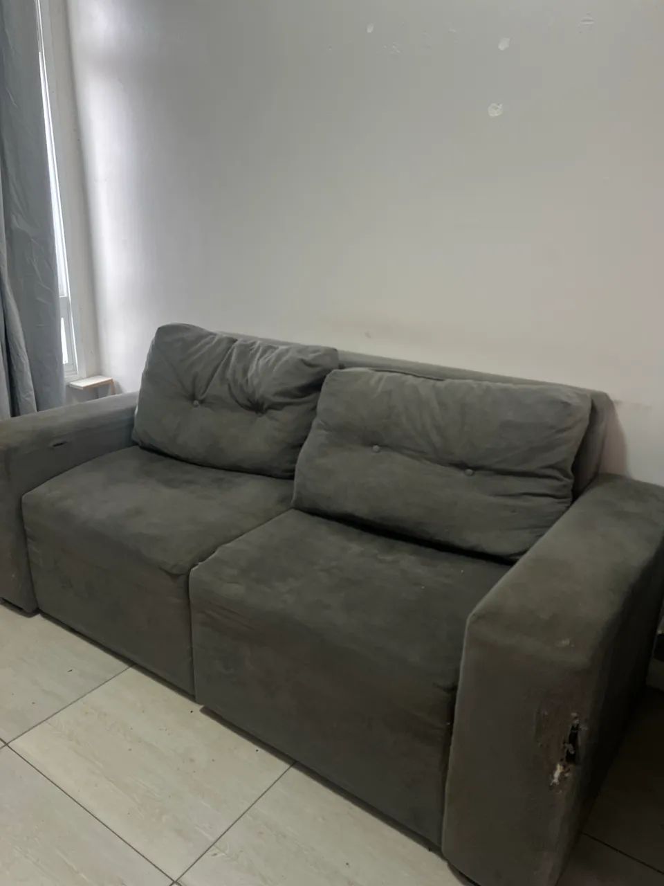 SOFÁ RETRÁTIL CINZA  - Foto 5