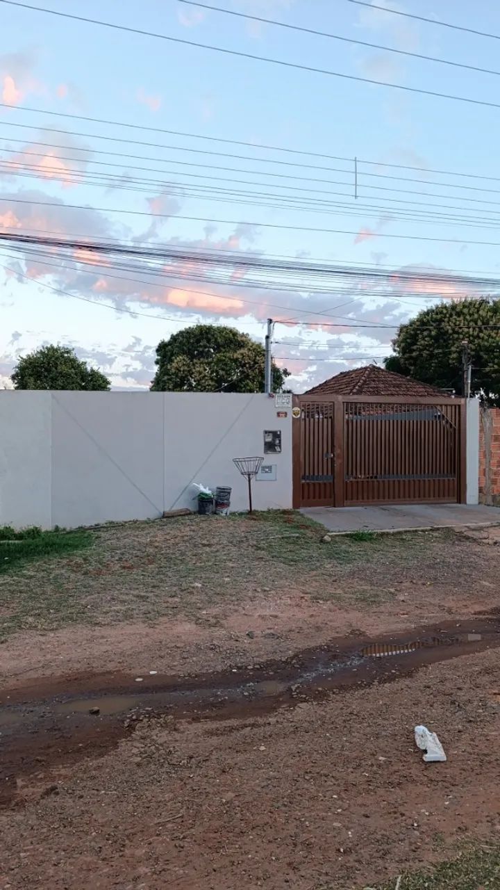 Alugo casa no Columbia 