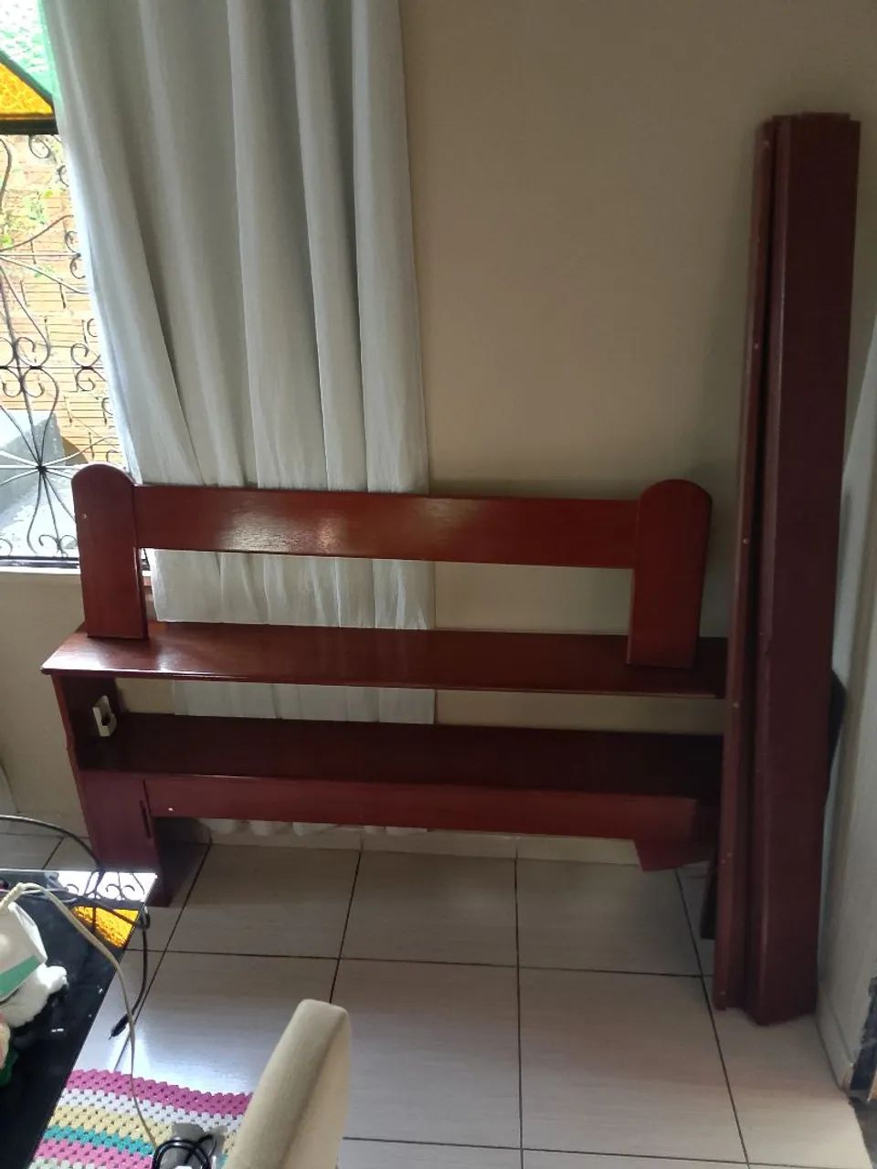 Vendo cama de madeira completa  - Foto 2